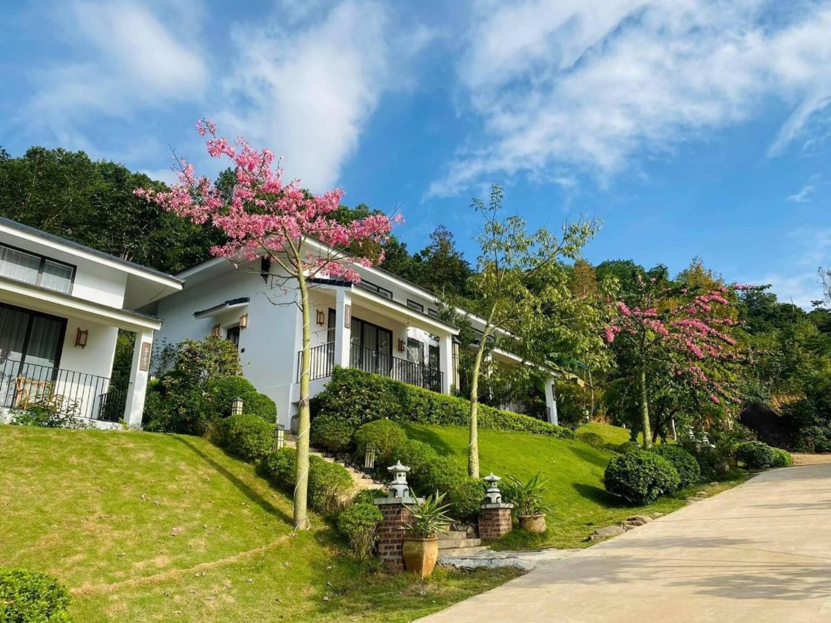 Onsen Villas - Venuestay Hoa Binh Екстер'єр фото